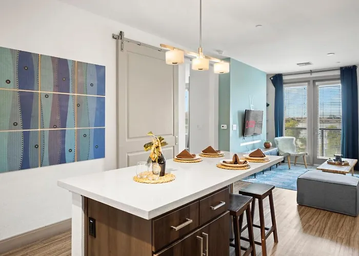 Modern Town Penthouse By Cozysuites Apartment